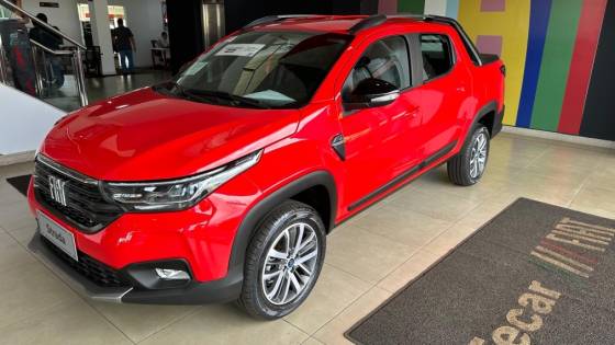 FIAT STRADA 1.3 FIREFLY FLEX VOLCANO CD CVT FIAT STRADA 1.3 FIREFLY FLEX VOLCANO CD CVT